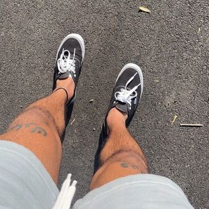 Meet your Posher, Desi